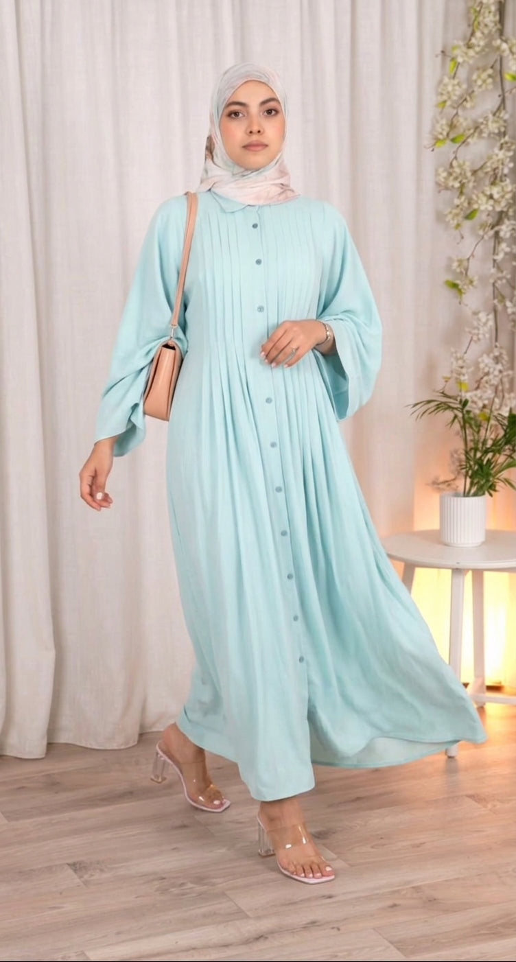 Lina Abaya de Haya Le charme des plis modernes et une élégance discrète